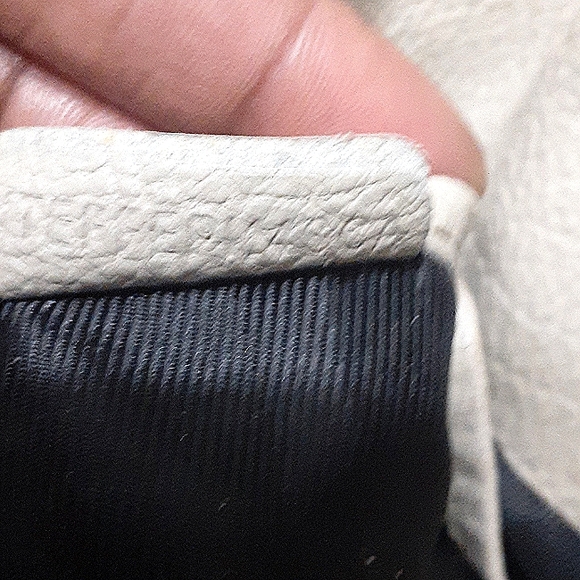 BURBERRY VINTAGE COA  SAFFIANO LEATHER  SATCHEL - Picture 10 of 12